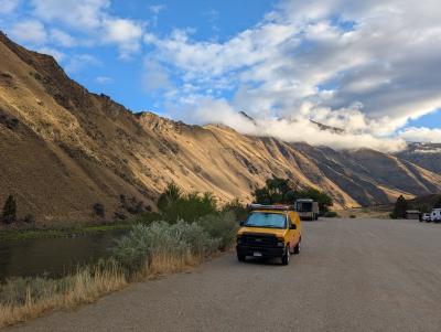 Camping along the Salmon River